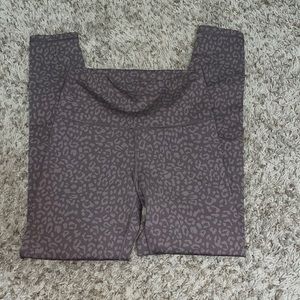 Full Length arie leggings size M